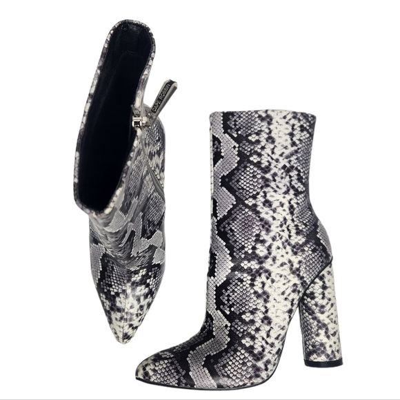 CAPE ROBBIN Snakeskin Ankle Point Toe Heeled Boots - Picture 6 of 12
